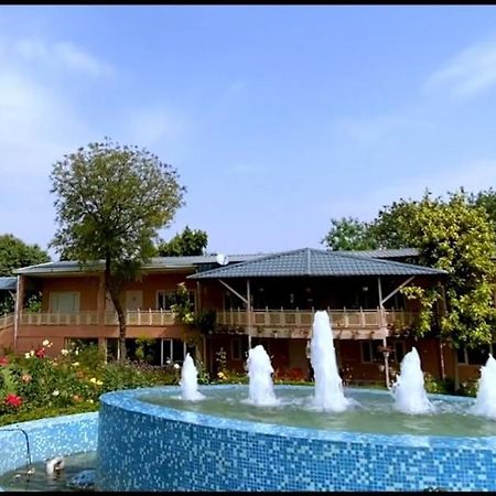 Aravali Hill View Estate Villa Гургаон Екстериор снимка