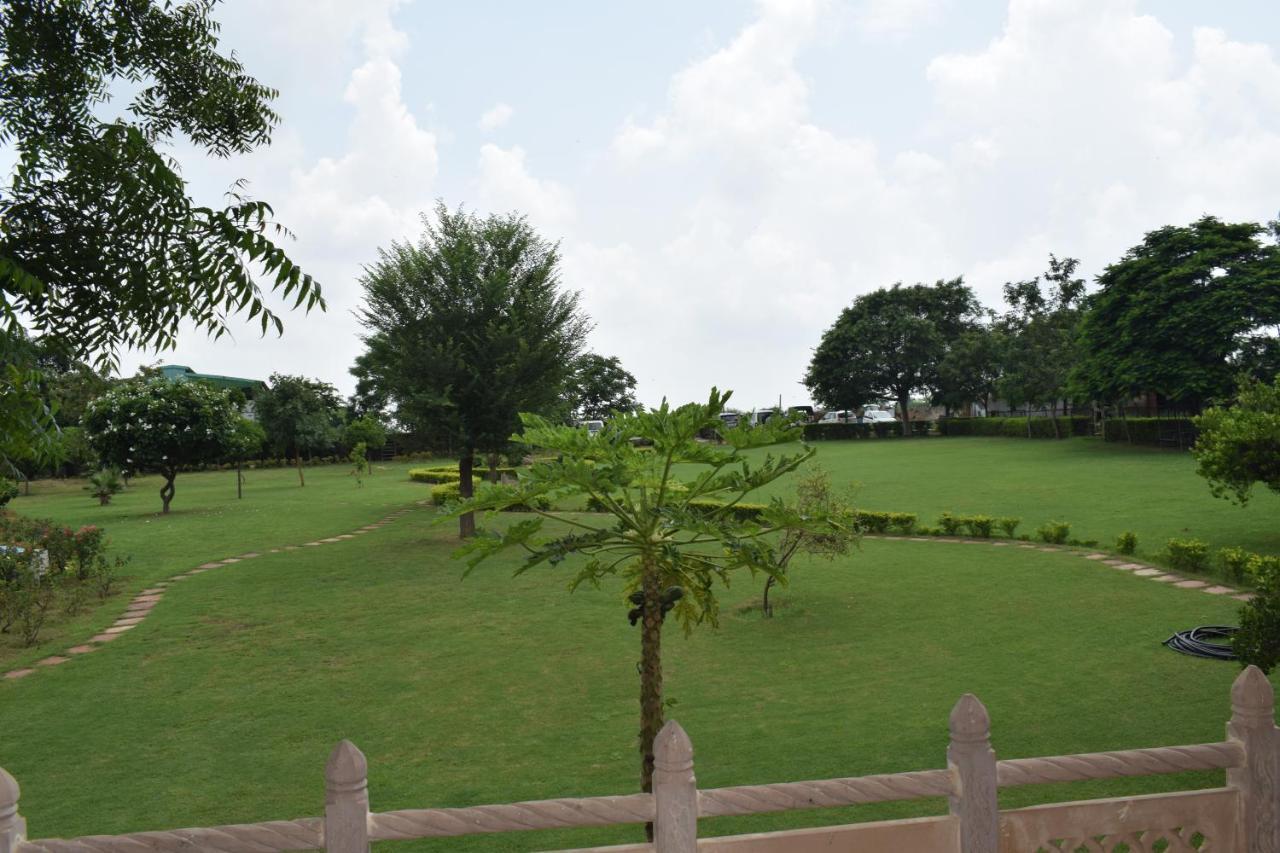 Aravali Hill View Estate Villa Гургаон Екстериор снимка