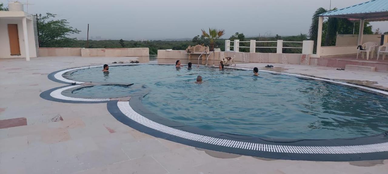 Aravali Hill View Estate Villa Гургаон Екстериор снимка