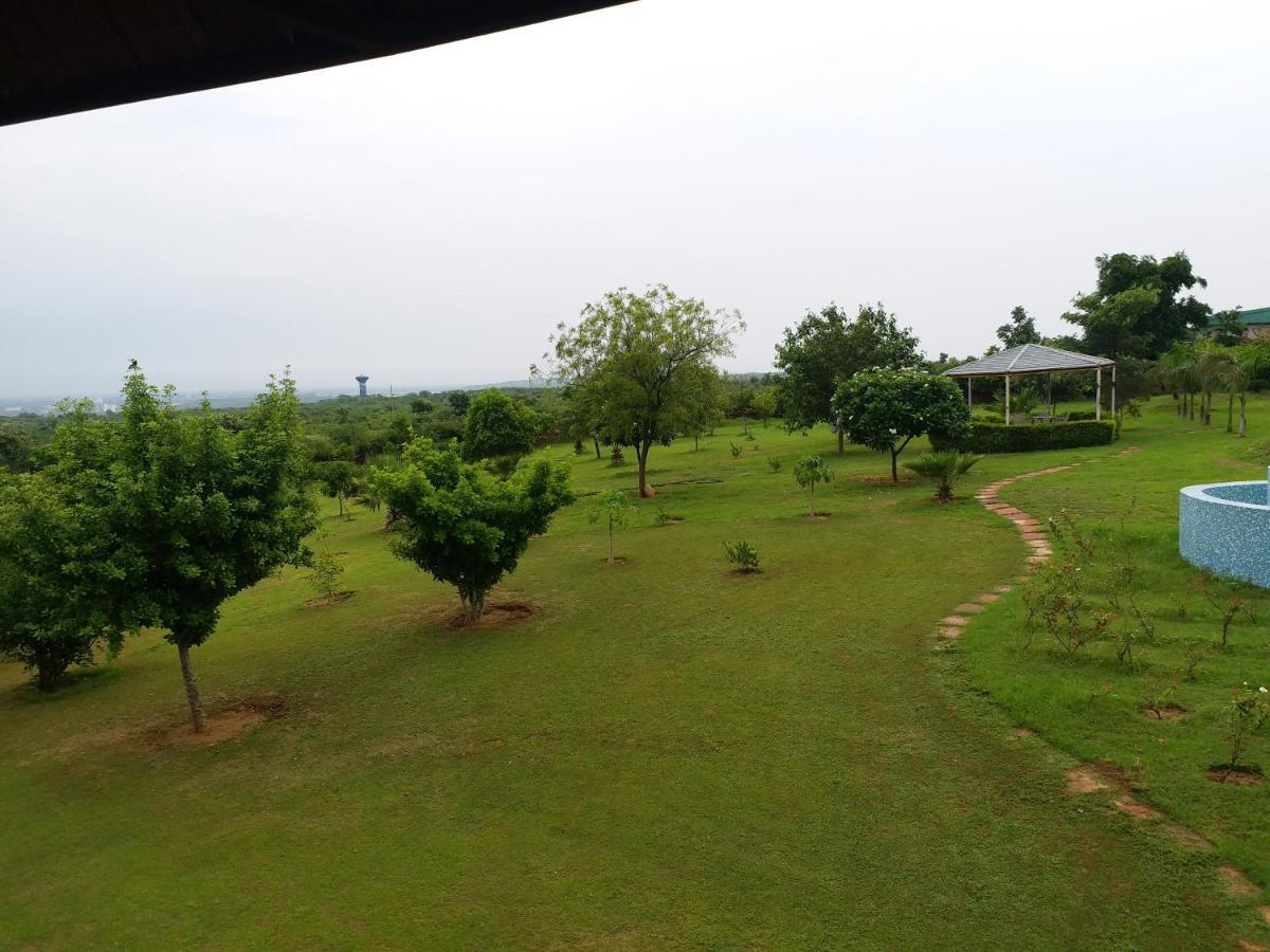 Aravali Hill View Estate Villa Гургаон Екстериор снимка